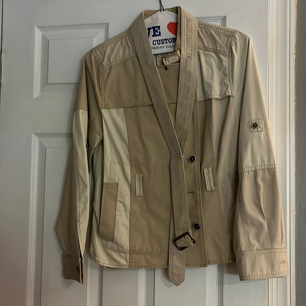 Lightweight jacket